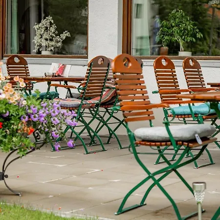 Guest house Schwarzer Adler 3*