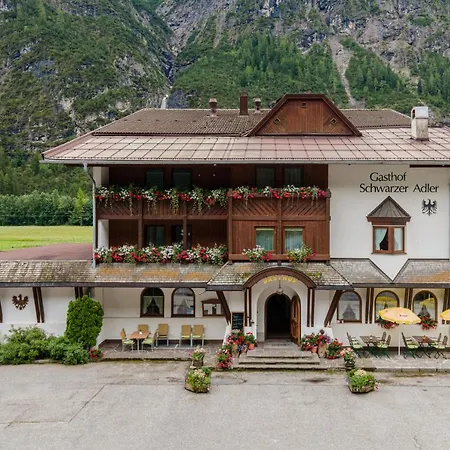 Pensión Schwarzer Adler In Haegerau-steeg Naturpark Lechtal 3*