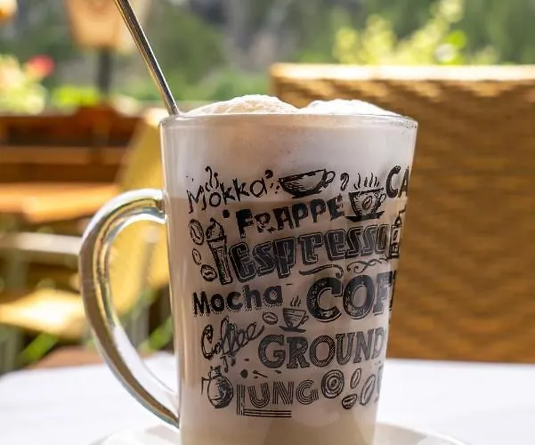 Schwarzer Adler In Haegerau-steeg Naturpark Lechtal 3*