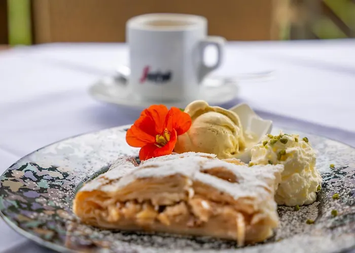 Schwarzer Adler In Haegerau-steeg Naturpark Lechtal Πανσιόν Steeg