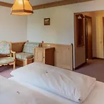 Vendégház Schwarzer Adler In Haegerau-steeg Naturpark Lechtal 3*