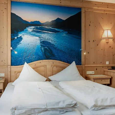 Schwarzer Adler In Haegerau-steeg Naturpark Lechtal Гостевой дом 3*