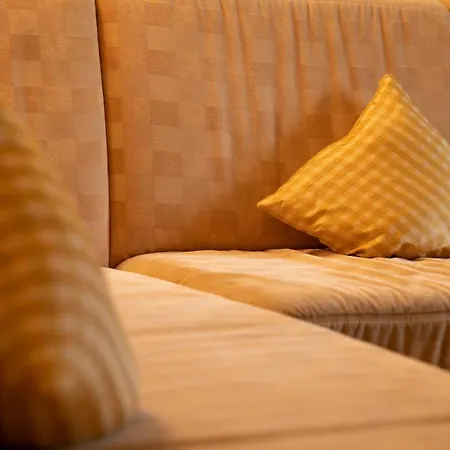 Schwarzer Adler In Haegerau-steeg Naturpark Lechtal 3*