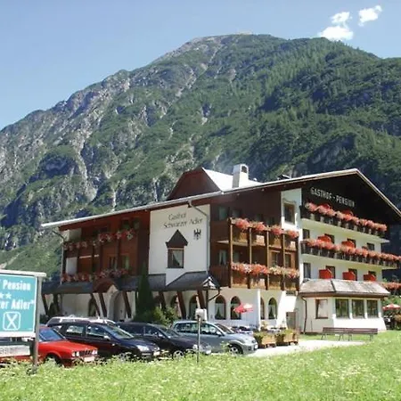 Schwarzer Adler In Haegerau-steeg Naturpark Lechtal Casa de hóspedes Steeg
